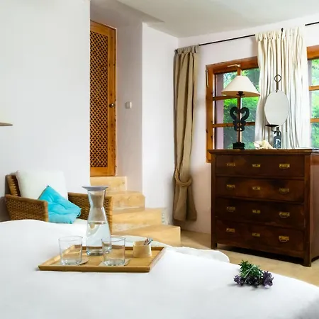 Serola Hotel Sales de Llierca