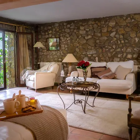 Serola Hotel 3*